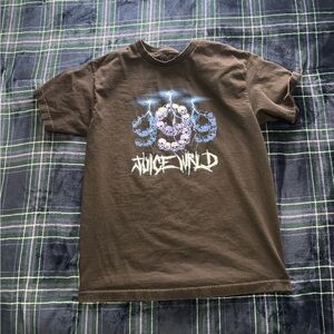 Juice world 999 Graphic tee w/ front and back graphics.Size M